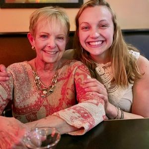 Meet your Posher, Paula